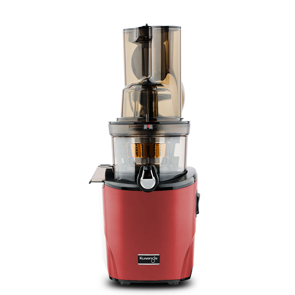 REVO830 אדום - מסחטת מיץ איטית עם חלק עליון שקוף, Auto-Cut Chute, פיית כסף וכפתורי שליטה בצד עומד זקוף על רקע לבן עבור סחיטה יעילה.